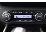 ★エアコンはオートタイプが装着済みです!オートモードにしておけば、車内温度を設定するだけで風の料や吹き出し口の切り替えを機械が行ってくれます!一年中快適な環境を作れますよ♪