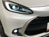車の下廻りもリフトに上げて認定検査員が、細部までチェックをしています。安心してお乗りいただけるトヨタ認定中古車です。