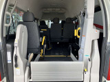 車いす2脚タイプになります。