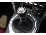 大好評のボディコーティング「ハイモースコート」もご納車までに施工可能。雨染みや線傷など中古車だからと諦めていませんか?ピカピカの状態でお乗り出しいただけます。