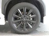 R3年式夏タイヤ215/50R18ダンロップ製です。