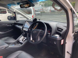 車輌買取も行なっております。商用車から普通車どのようなお車でも買い取ります!査定無料ですのでお気軽にお申し付けくださいませ♪