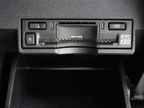 運転席お膝元にETCカード挿入口がございます。