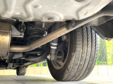 お車を安心してお乗りいただく為には、足回りの定期点検が欠かせません。サービスサポート(有償保証)では無料点検もご提供しており、安心のカーライフをお過ごしいただけるサポート体制が整っています。