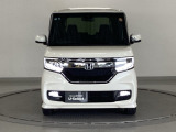 LEDヘッドライトを装備しています。LEDヘッドライトはとても明るく、雨の日や夜間走行も安全・安心です。