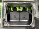 普段のお買い物や通勤、送迎等に十分な荷室スペースを確保しております。セカンドシートを倒すと、大きな荷物の積載も可能です♪