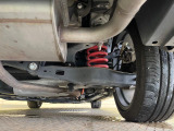お車を安心してお乗りいただく為には、足回りの定期点検が欠かせません。サービスサポート(有償保証)では無料点検もご提供しており、安心のカーライフをお過ごしいただけるサポート体制が整っています。