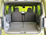 普段のお買い物や通勤、送迎等に十分な荷室スペースを確保しております。セカンドシートを倒すと、大きな荷物の積載も可能です♪