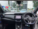 窓ガラスが大きく車両感覚も掴みやすいお車ですので安心してお乗りいただけます。
