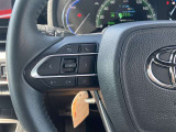 ステアリングスイッチ付きで運転中、前方から目線をそらすことなく、オーディオ等の操作が可能です!
