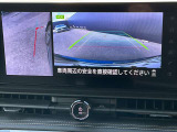 アラウンドビューモニターで左フロントタイヤの画像が見れますので幅寄時にも便利です。