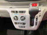 納車前にはプロのメカニックが、各部の点検を行います。ディーラーにしか出来ない品質、そしてサービスできっと満足していただけると思います!