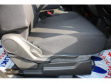 スズキ認定中古車とは、スズキが認定した検査員が、車両を検査し評価した、【車両状態証明書】付きの中古車です