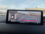 ディスプレイオーディオやカーナビは、現代のドライブにおいて欠かせない装備のひとつです。初めての場所でも迷いにくく、快適なルート案内で運転をサポートします。移動中のエンターテインメント性も高まります。