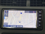 純正ナビを装備。タッチパネル式で使いやすく、お出かけもラクラクです。