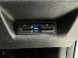 いまや快適なカーライフに欠かせないETCが付いています。