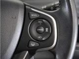 ◆アダプティブクルーズコントロール◆予め設定した車速内でクルマが自動的に加減速。前走車との適切な車間距離を維持しながら追従走行します。【LKAS】車線維持支援システムでステアリング操作を支援。