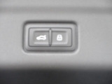 電動トランクゲート