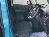 運転席・助手席の様子です!