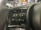 ステアリングリモコンは、運転中でも簡単に音量調整やチャンネル変更もできます!わき見運転防止にもつながるので安心です♪