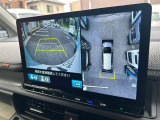 真上から車を見たようにモニターで確認ができるマルチビューカメラシステム!是非実際の車で体感してみてください!