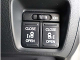 両側電動スライドドアで乗り降り楽々です!