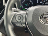 ステアリングスイッチ付きで運転中、前方から目線をそらすことなく、オーディオ等の操作が可能です!