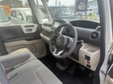 自社認証工場を完備しておりますので、納車前の車検・整備や、アフターメンテナスもばっちりですので、安心して当社にお任せ下さい。また、当社にて車輌ご成約のお客様はオイル交換永久無料のサービス付きです!