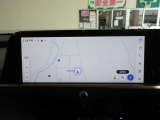 12.3インチのディスプレイオーデイオ(フルセグTV・AM/FMチューナー・Biuetooth・)+ナビが付いています。