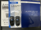 スマートキーは鍵をバッグに入れたままでもドアロックの開閉やエンジンのON・OFFができます。夜間や雨の日も鍵を探さなくて良いので便利です。