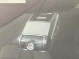 【ドライブレコーダー】ドライブレコーダー装備!走行中はもちろん、あおり運転や事故に遭遇した際、映像で記録し、万一のリスクに備えます。※記録用SDカードはお客様ご自身でご準備いただく必要があります。