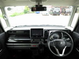 視界が広く運転しやすいインパネです。