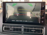 ダイハツのお店では、ダイハツを知り尽くしたプロフェッショナルが、専用の診断機器を使って各システムを点検。