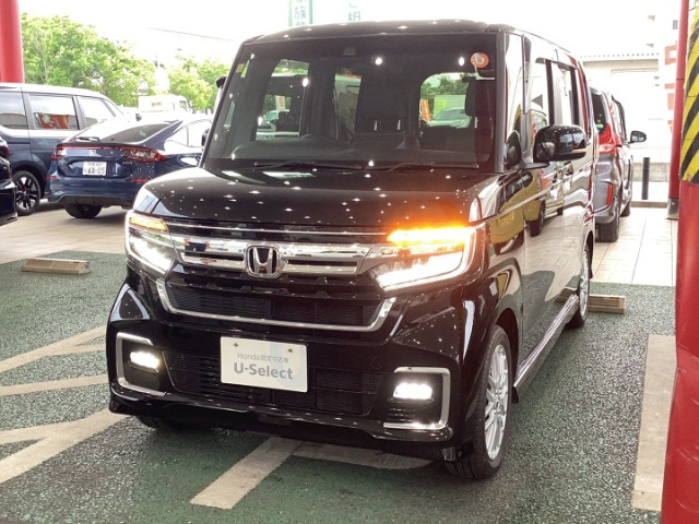 N-BOXカスタム  L ターボ
