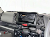 天候・交通情報収集の必需品。AM・FMラジオ付き。