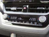 オートエアコンで車内はいつでも快適です♪
