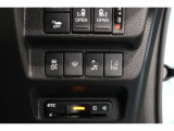 ホンダセンシング搭載!誤発進抑制機能・路外逸脱抑制機能・歩行者事故低減ステアリング・車線維持支援システム・先進車発進お知らせ機能など多彩な先進安全機能でより安全で快適なドライブを支援します。
