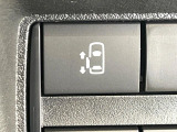 【パワースライドドア】スマートキーや運転席のスイッチでスライドドアの開閉が可能♪電動だから力を入れてドアを開ける必要が無く、小さいお子様でも、重い荷物を持っている時もラクに開け閉めできます♪