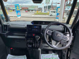中古車をお選びいただく際に気になる走行距離や修復歴などに加えてキズ・凹みの有無・状態や消耗品の交換、今までの整備状況が &ldquo;ダイハツ認定中古車カルテ&rdquo;でわかります。