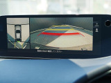 360&deg;ビューモニターを搭載しています。コーナーセンサーと合せてお使いいただくことで、安全、安心にお車の取り回しを行っていただけます。