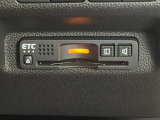 有料道路のレーン通過に便利なETC車載器を装着しています。ご利用にはセットアップが必要となります。