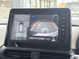 空から車を見たような「アラウンドビューモニター」!車の周りが一目で確認できるので、小さなお子様や障害物があっても安心して乗ることができます♪