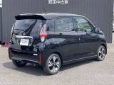 外装色:ブラックです。当社が試乗車及び社有車として使用した車です。新車保証も継承してお渡します。