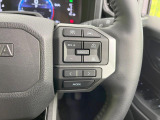 【レーダークルーズコントロール】高速道路での長距離走行が楽に!!自動で速度を保つクルーズコントロールが、衝突軽減システムと連携し、前方の車両を感知して車間を保つように速度調節してくれます!!