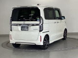 ご覧のように綺麗にクリーニングされており、とてもキレイなボディですよ。外装はもちろん内装も綺麗です。