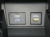 【充電用USB端子】デバイスの充電に便利です。※実際の接続端子は写真で確認or店舗までご気軽にお問合せください♪