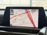 【ナビ画面】主に地図を表示し、目的地へのルート案内や渋滞情報などを表示するために使われます。