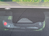 【トヨタセーフティセンス】走行中に前方の車両等を認識し、衝突しそうな時は警報とブレーキで衝突回避と被害軽減をアシスト。より安全にドライブをお楽しみいただけます。