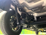 お車を安心してお乗りいただく為には、足回りの定期点検が欠かせません。サービスサポート(有償保証)では無料点検もご提供しており、安心のカーライフをお過ごしいただけるサポート体制が整っています。