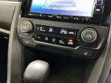 フロント両席にはシートヒーターが付いています!寒い日に便利な装備ですね。